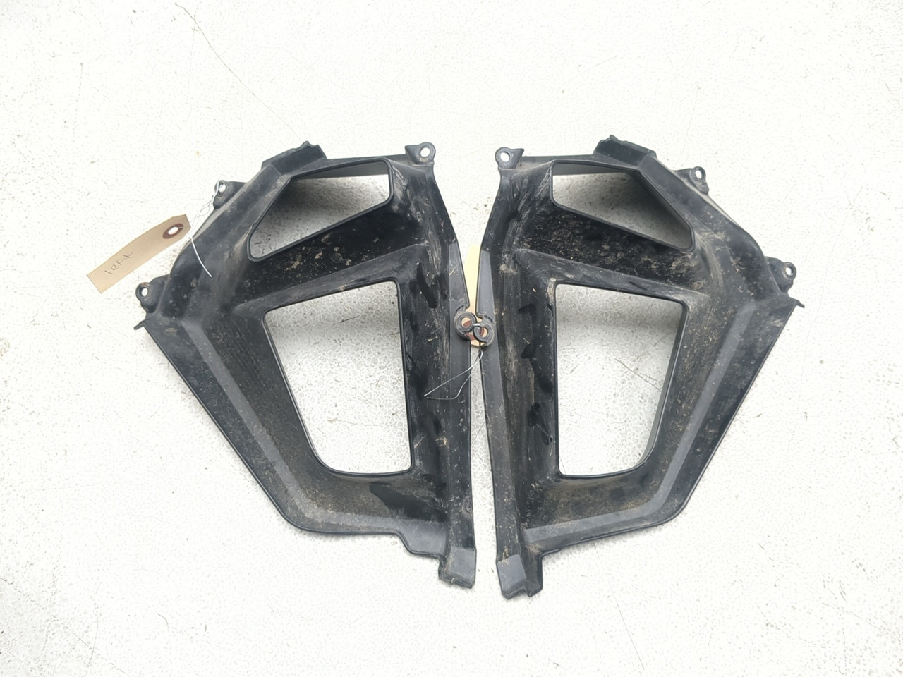 17-19 Triumph Tiger 800 XCX Front Left & Right Radiator Cowl Mid