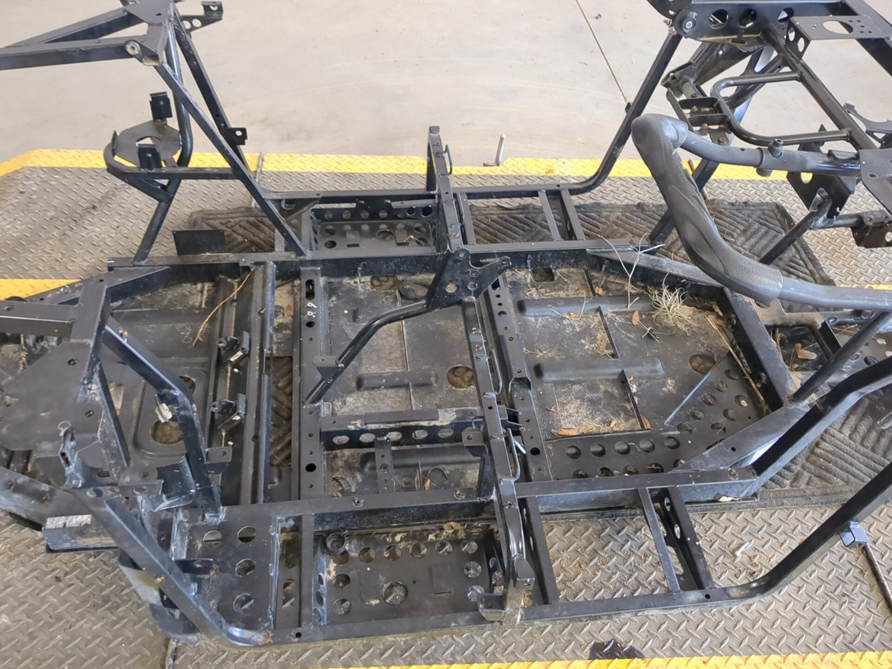 14-22 CF Moto ZForce 800 EX Main Frame Chassis CLN