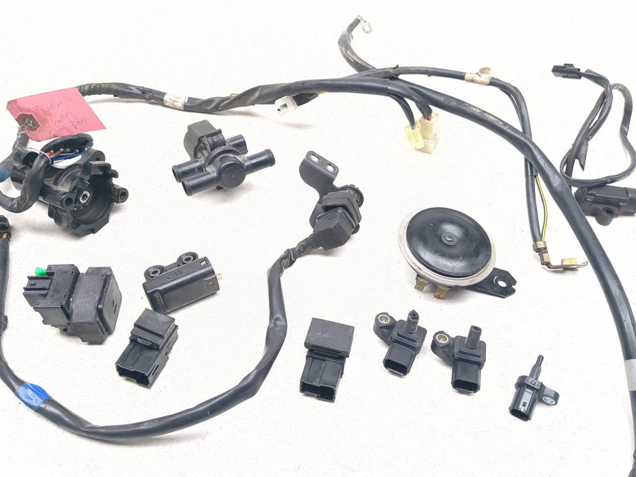 YAMAHA NIKEN MXT850 サービスマニュアル 18-22 Yamaha Niken MXT850 GT MAP Temp Oil Gauge Horn Sensors