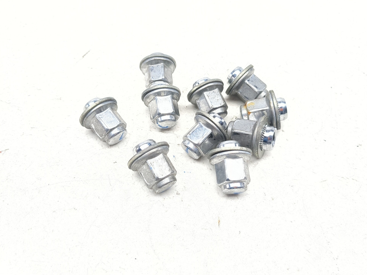 18-22 Yamaha Niken MXT850 GT Front Wheel Lug Nuts 90179-12004-00