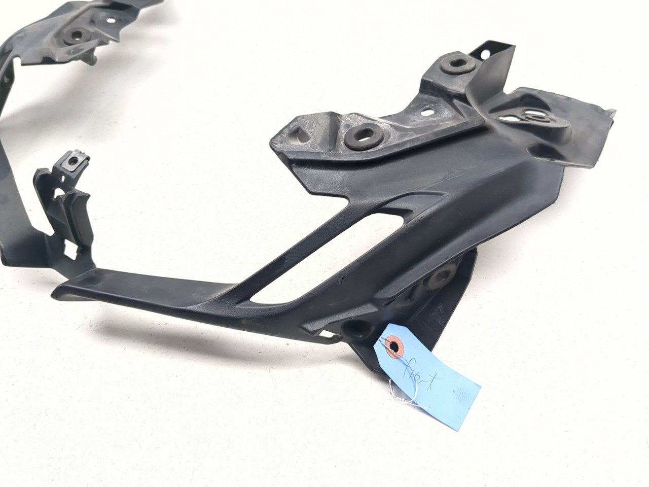 18-22 Yamaha Niken MXT850 GT Front Inner Cowl Fairing Panel BD5