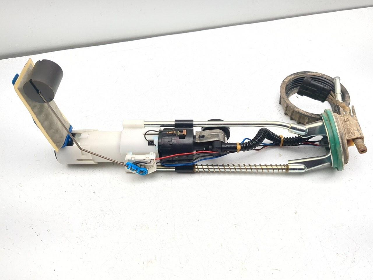 12-22 Can-Am Outlander XMR 1000R Fuel Pump Assembly 709000758