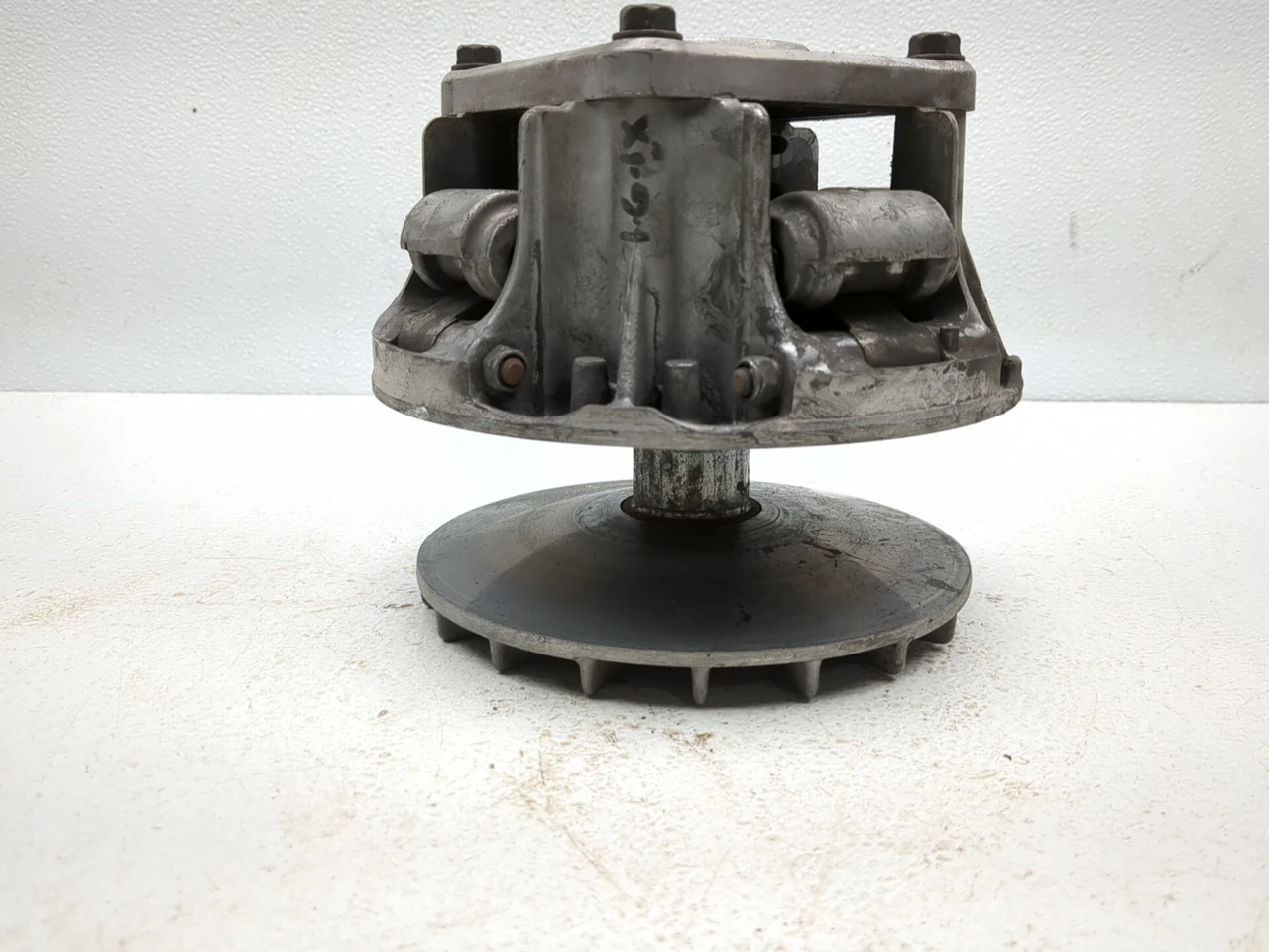 05-16 Kawasaki Mule 610 KAF400 Primary Drive Clutch 49093-0021