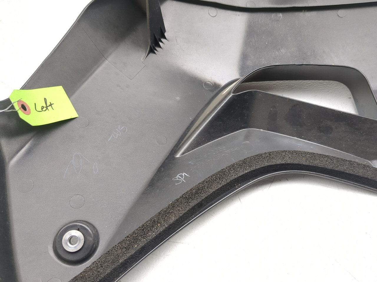 08-18 Kawasaki KLR 650 Front Left Radiator Shroud Fairing Cover