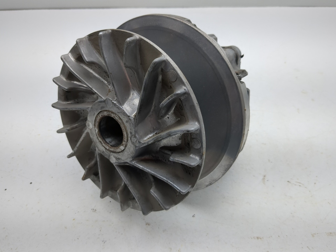 05-16 Kawasaki KAF400 Mule 610 Primary Drive Clutch 49093-0021 B