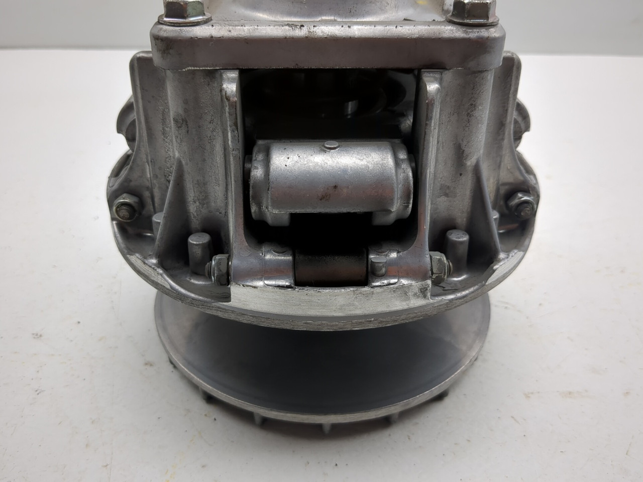 05-16 Kawasaki KAF400 Mule 610 Primary Drive Clutch 49093-0021 B