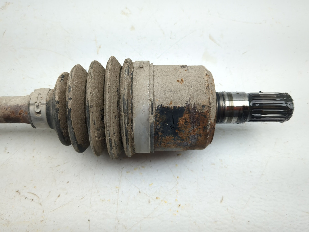 05-16 Kawasaki KAF400 Mule 610 Front Left CV Axle Shaft Bolt
