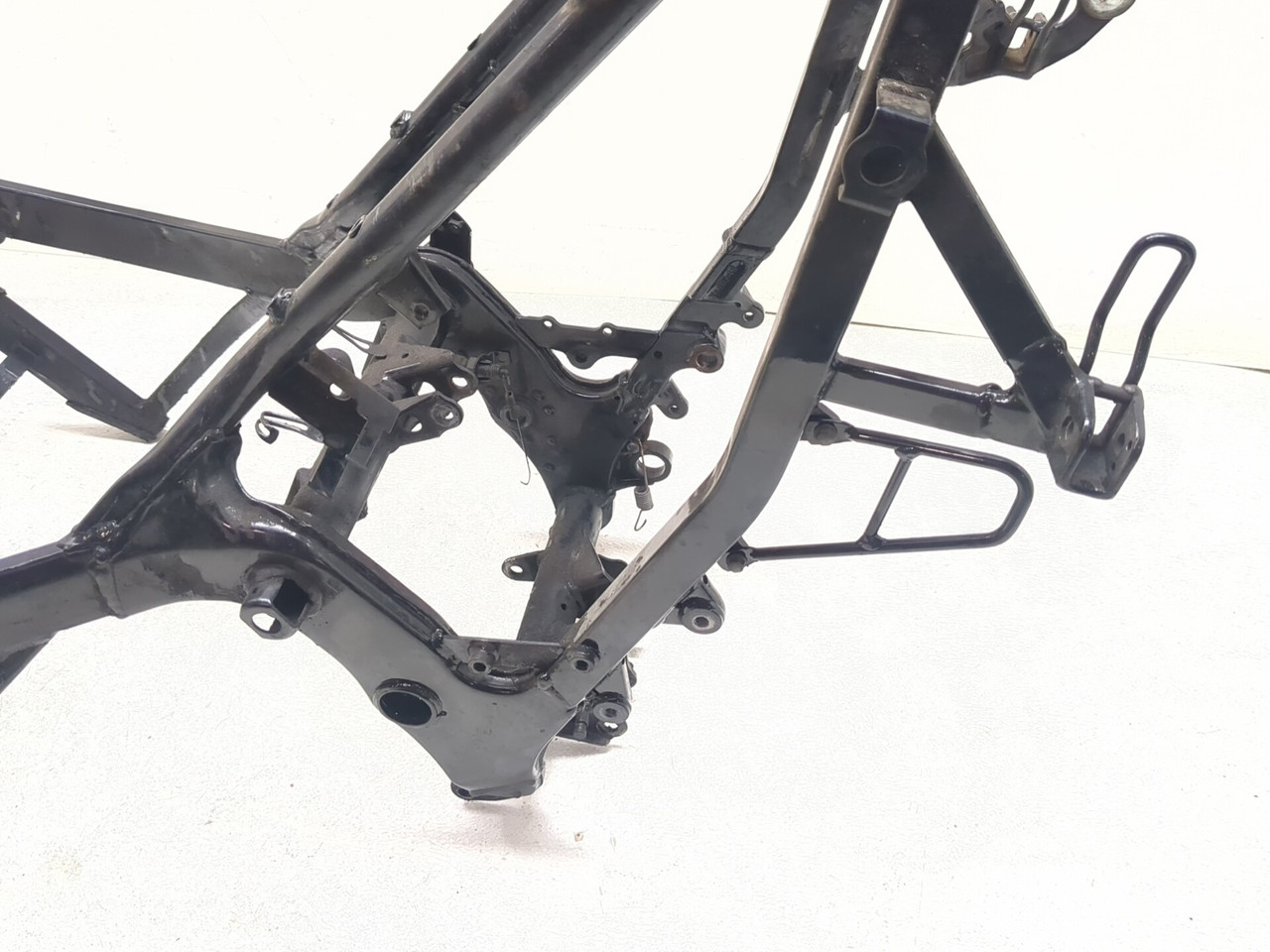 98-06 Suzuki Katana GSX 600 750 Main Frame Chassis STRAIGHT CLN