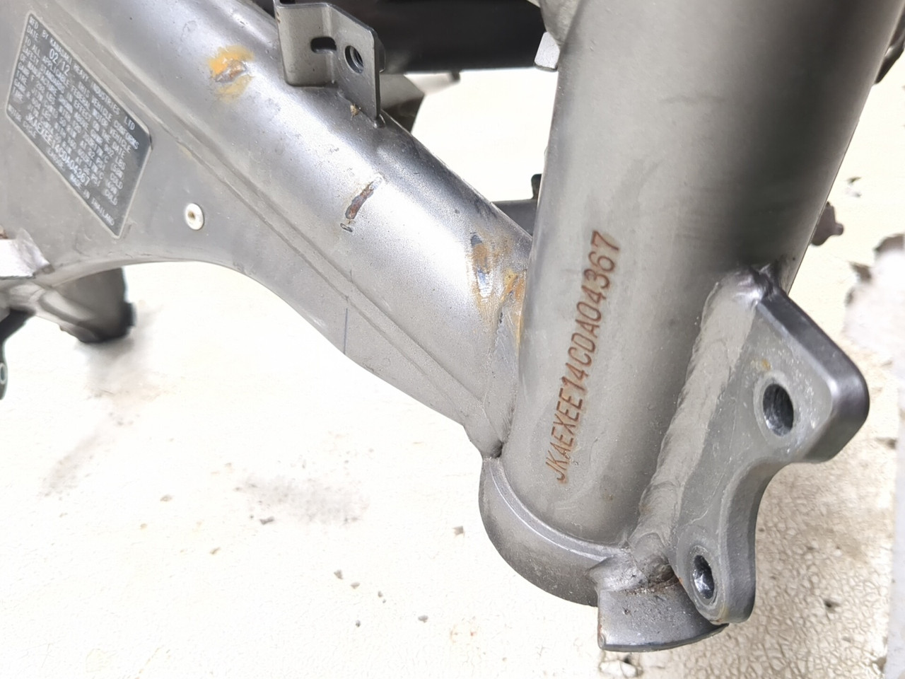 12-16 Kawasaki EX650 Ninja 650 Main Frame Chassis STRAIGHT SLVG