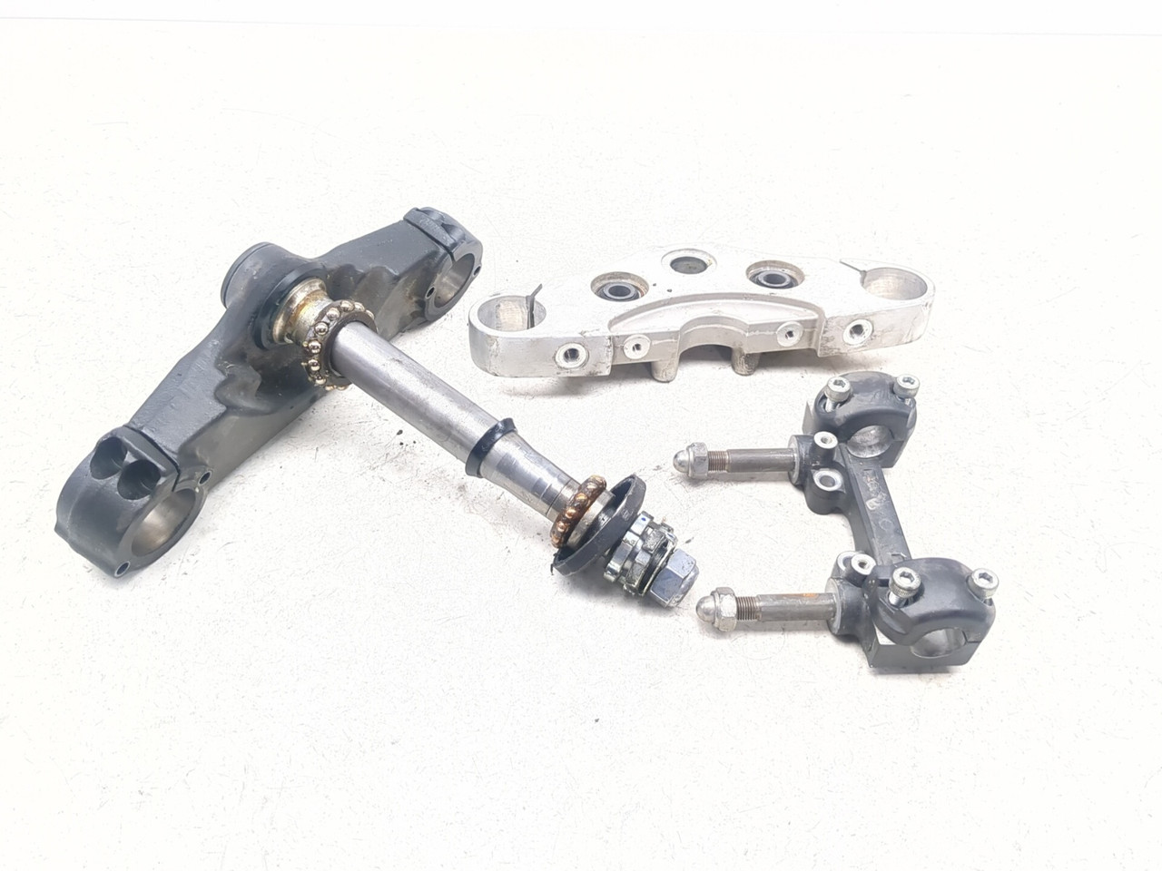 07-17 Yamaha V Star XVS1300 CT Front Upper Lower Triple Tree with