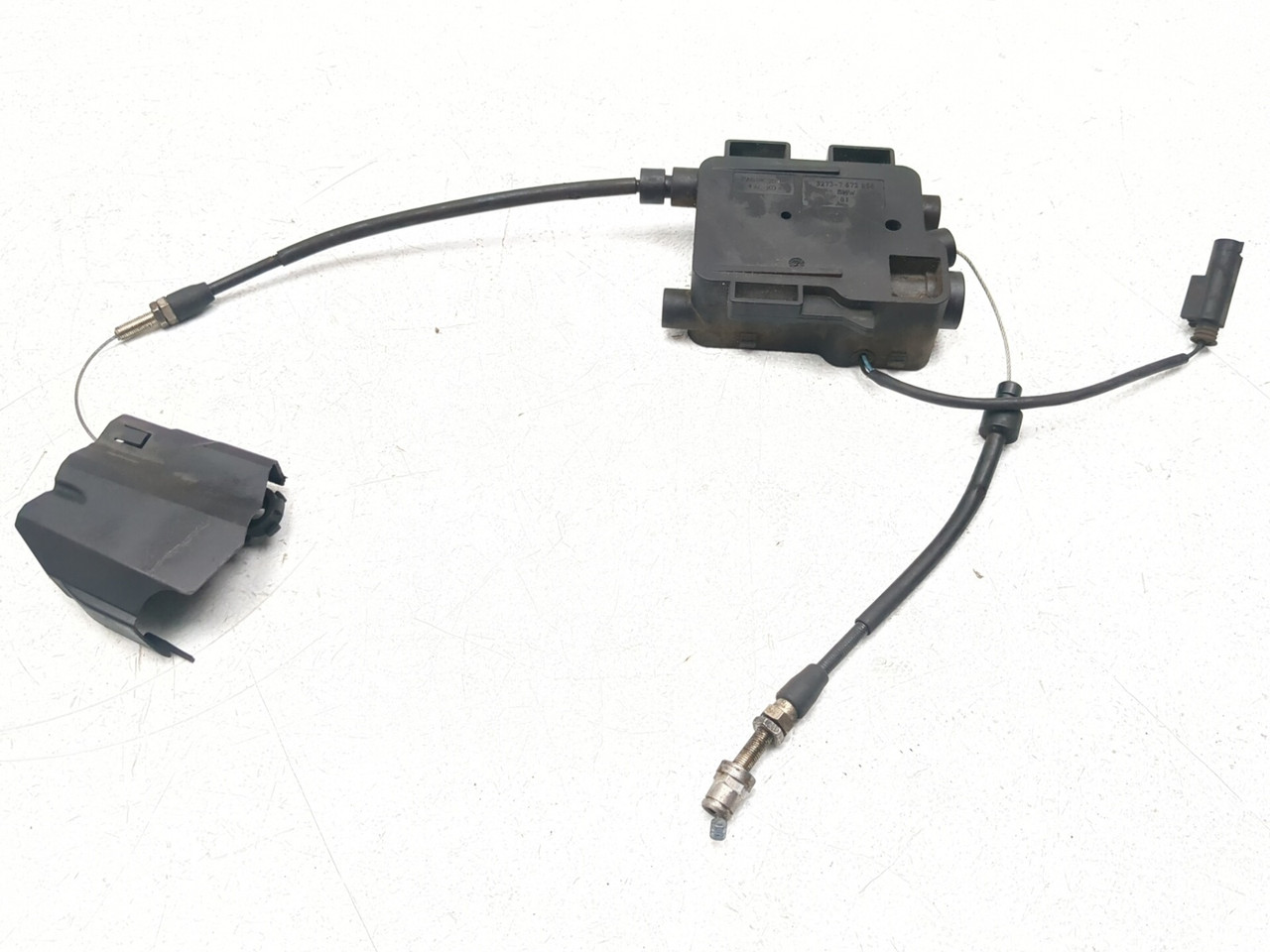 「RT-103612」 10-13 BMW R1200RT Throttle Cable Distributor Box 32737672850 - Sun