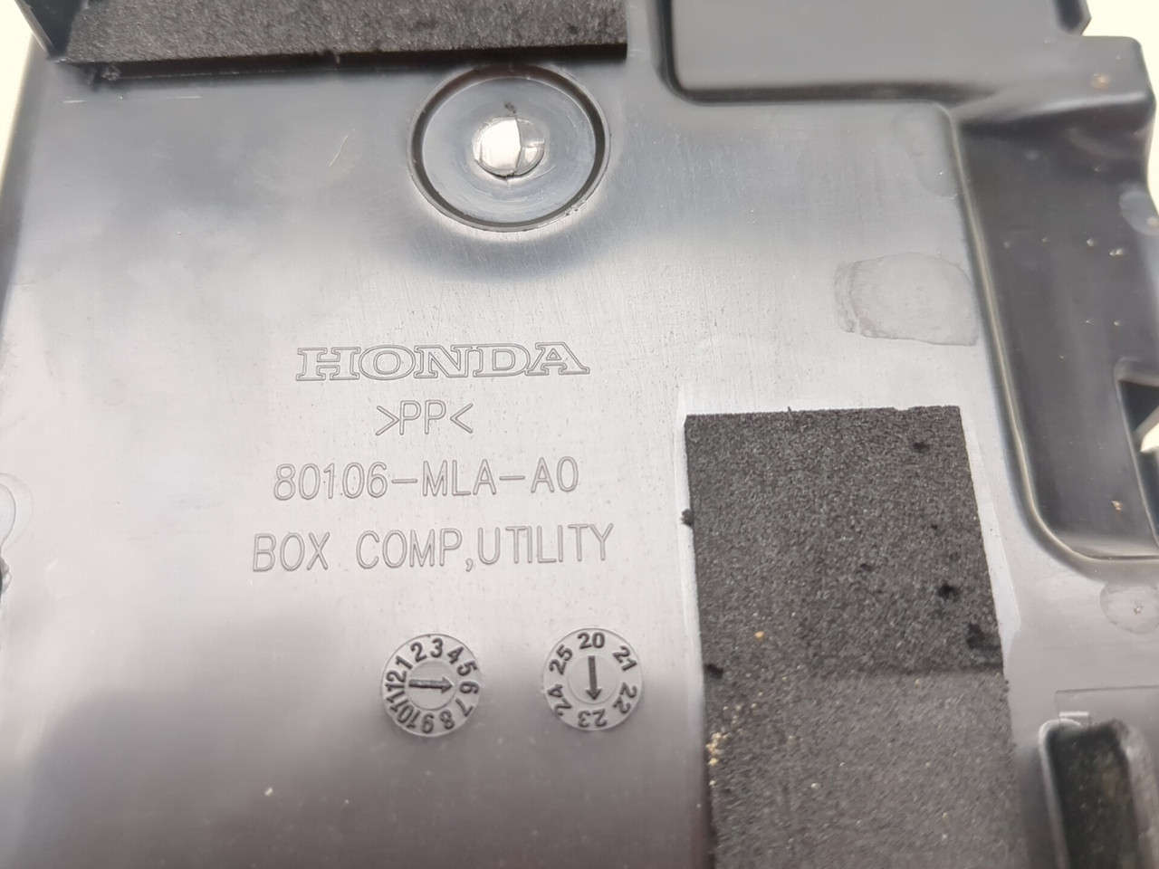 vintage an・an no.9 21-25 Honda Rebel 1100 CMX1100 Rear Undertail Battery Tray Plastic