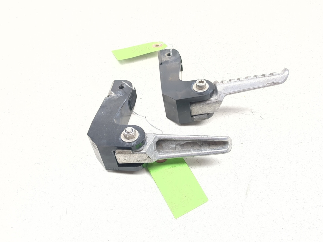 08-09 Kawasaki Concours Rear Left Right Passenger Foot Pegs Step