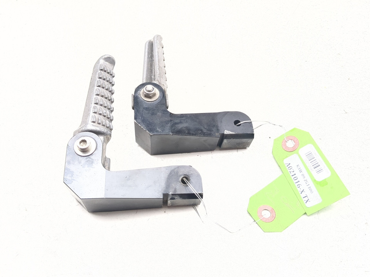 08-09 Kawasaki Concours Rear Left Right Passenger Foot Pegs Step