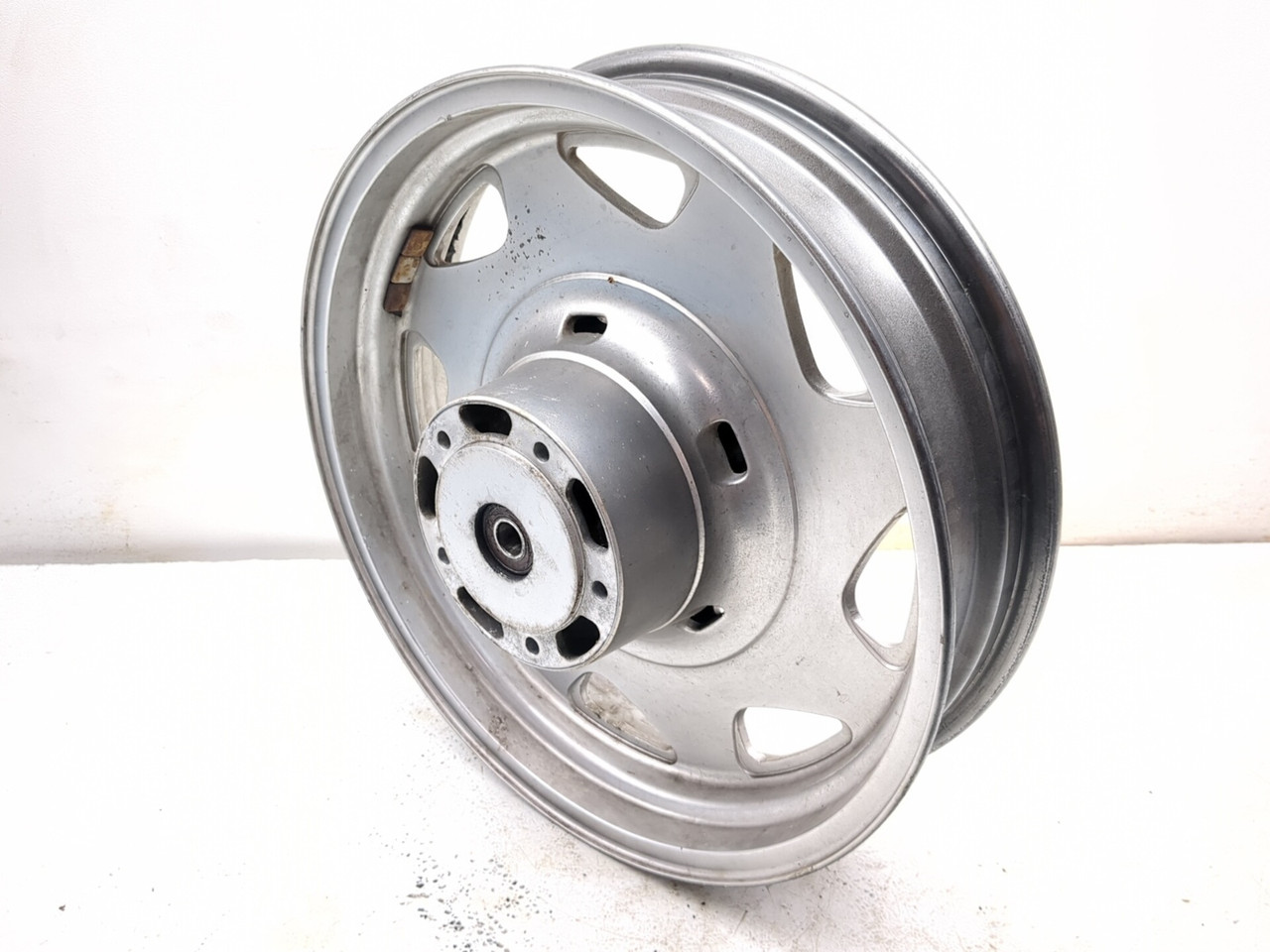05-09 Suzuki VL1500 Boulevard C90 Front Wheel Rim STRAIGHT 16X3.50