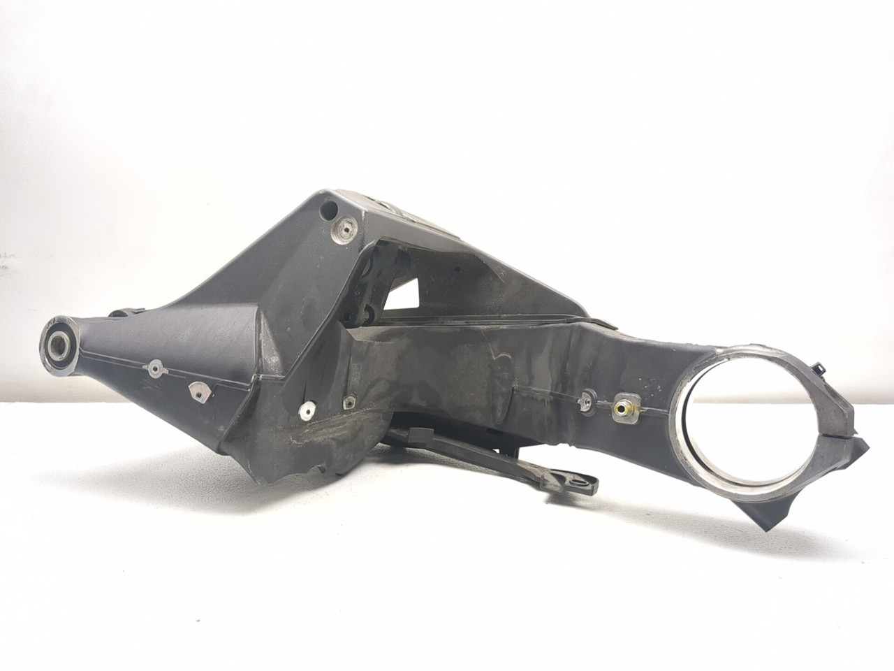 11-14 Ducati Diavel Rear Wheel Swingarm Frame & Suspension Linkage