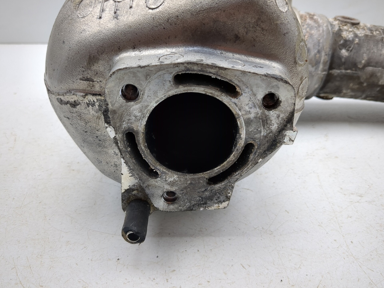02-07 Honda Aquatrax F-12 Exhaust Pipe Muffler Chamber 18311-HW1
