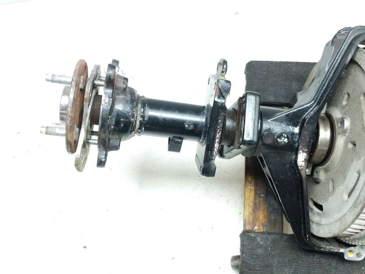17-24 Harley FLHTCUTG Tri Glide Ultra Rear Wheel Axle Assembly