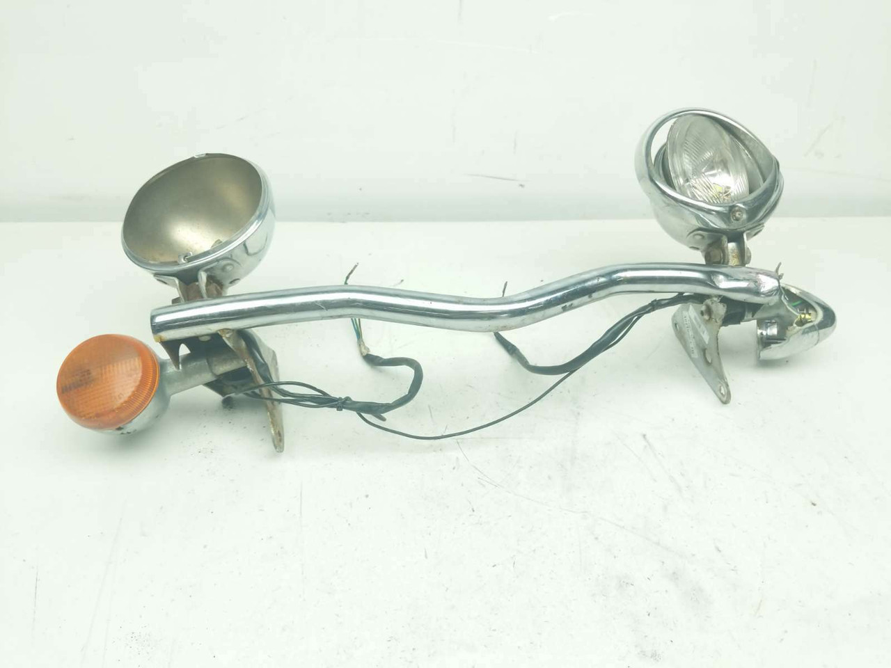 07 Kawasaki VN1600D Vulcan 1600 Nomad Fog Light Turn Signal Bar
