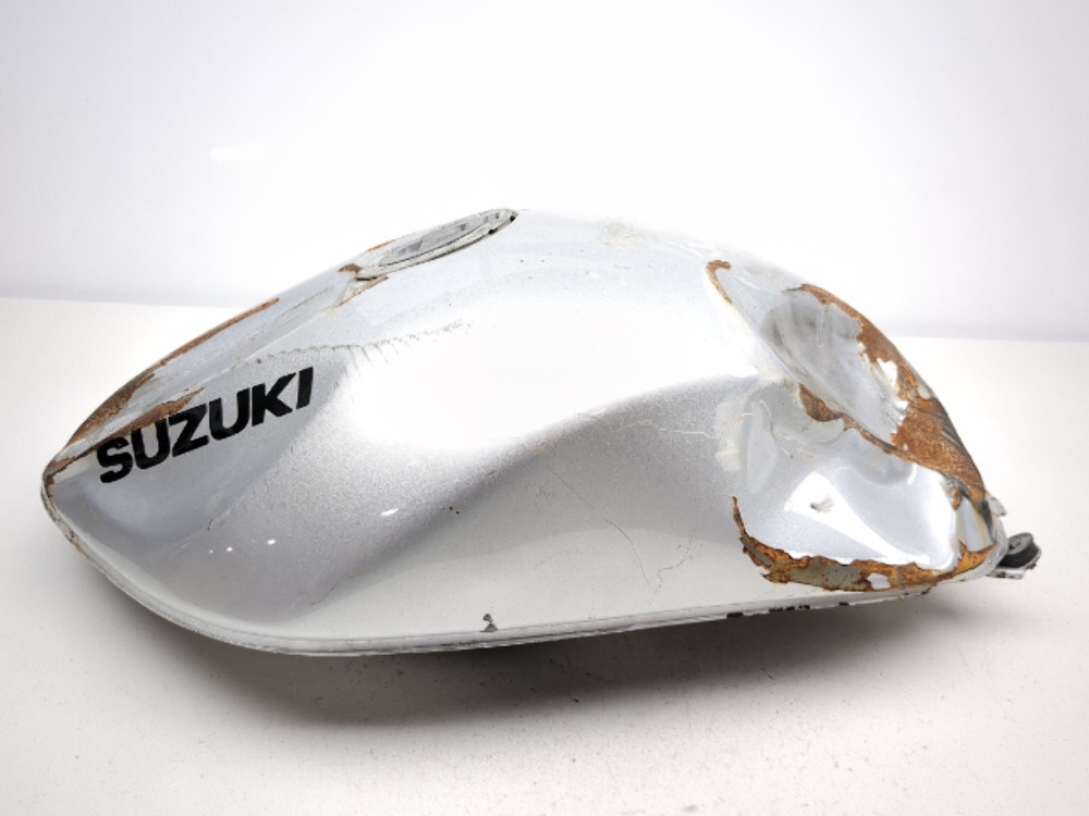 01-05 Suzuki Bandit GSF1200S GSF 1200 Gas Fuel Tank Petrol