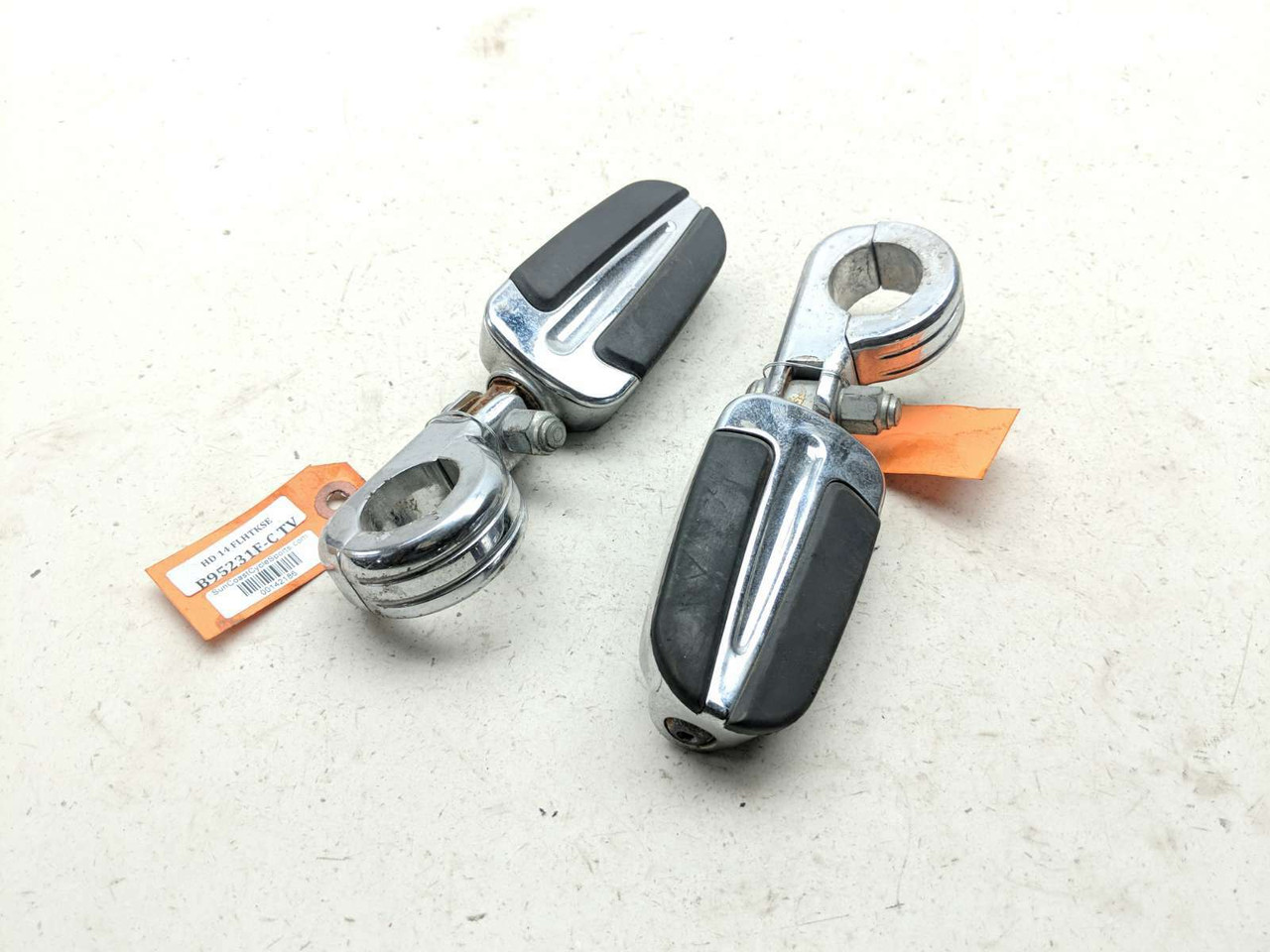 10-16 Harley FLHTKSE Electra Glide Ultra Slipstream Front Highway
