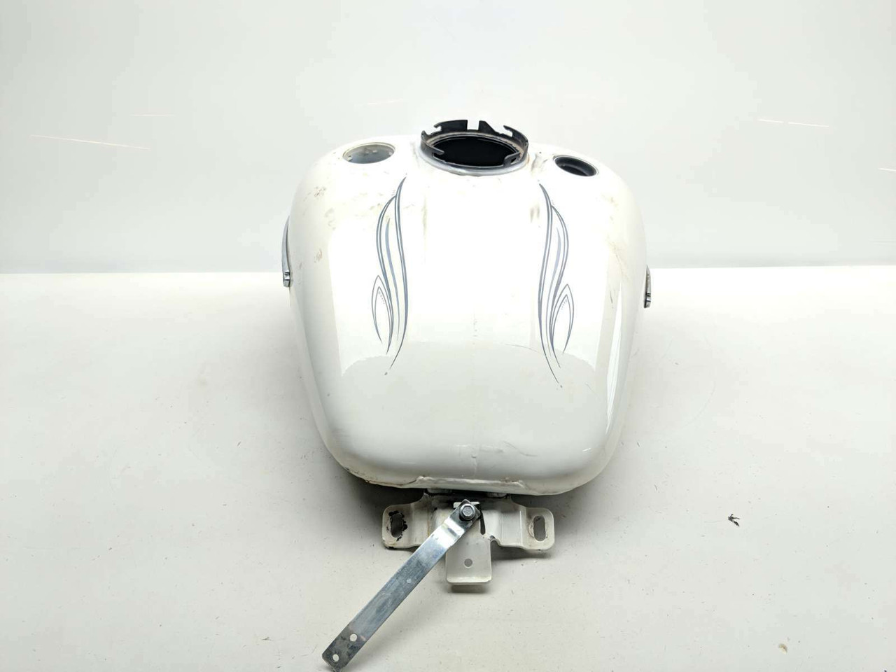 19 Harley Davidson Freewheeler FLRT Gas Fuel Tank Petrol Reservoir