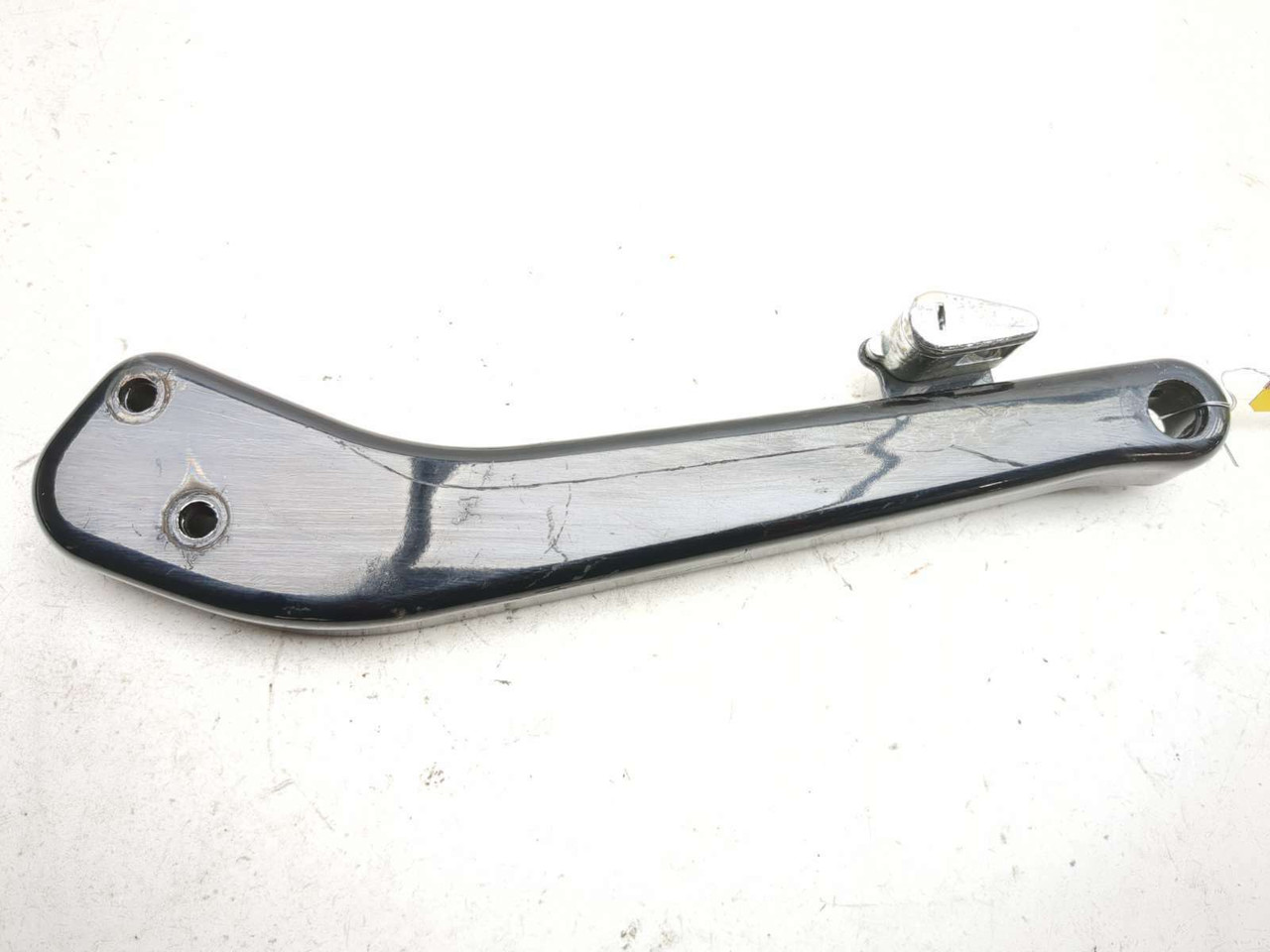 05-19 Suzuki LS650 Boulevard S40 Rear Right Fender Strut w/ Lock