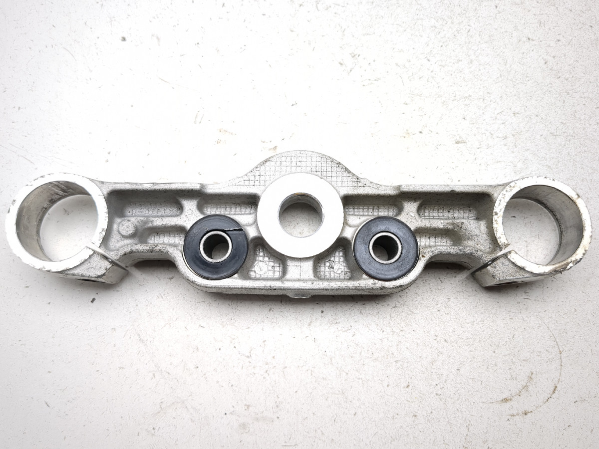 09-23 Kawasaki VN1700A Vulcan Voyager 1700 Top Upper Triple Clamp