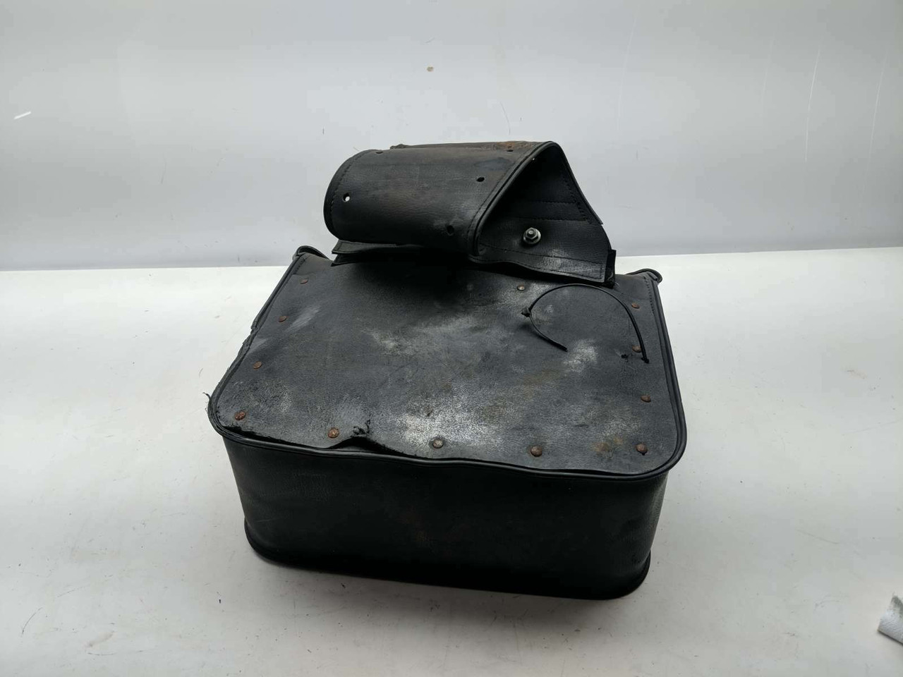 15 Yamaha XVS950 VStar 950 Bolt Left Saddle Bag Luggage Case - Sun