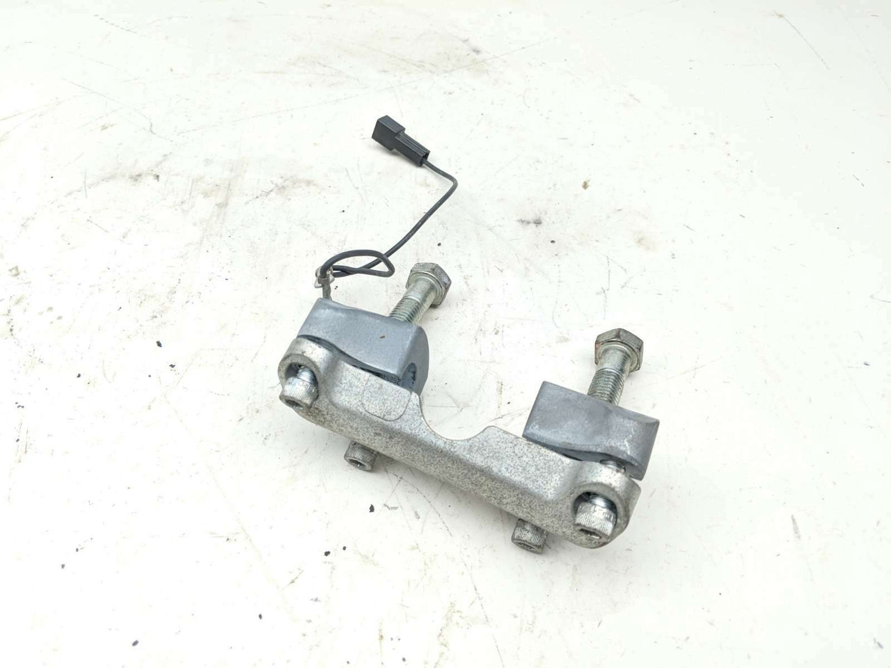 15 Harley Tri Glide Ultra Classic FLHTCUTG Handlebar Risers - Sun