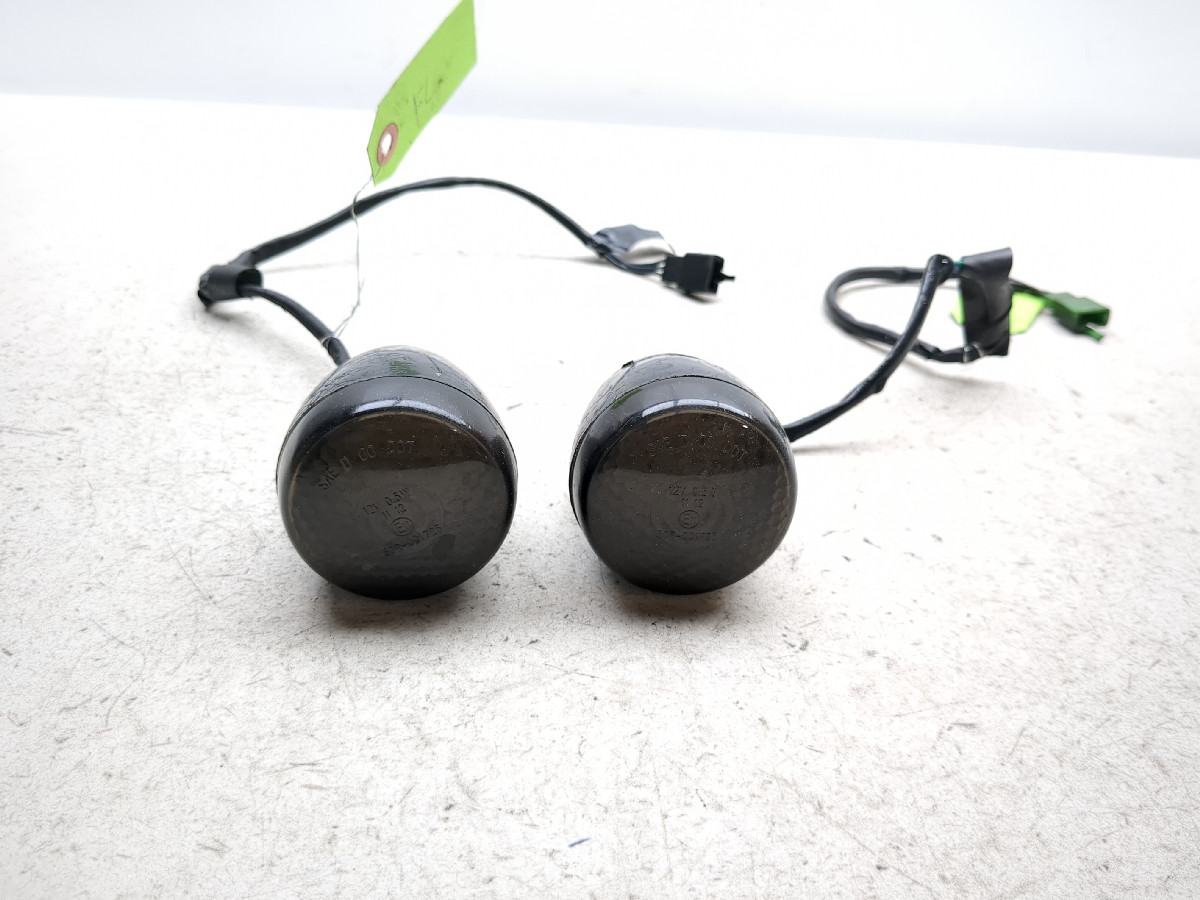02-04 Kawasaki VN1500 Vulcan Mean Streak Front Turn Signal Lights
