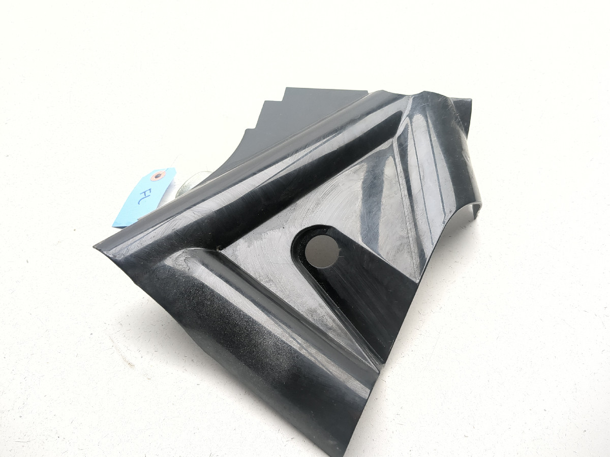 96-01 Yamaha XVZ1300 Royal Star Front Left Neck Cover Panel - Sun