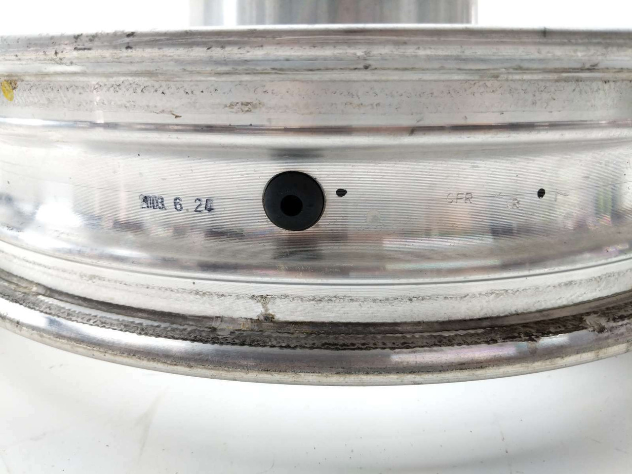 04 Honda Shadow Sabre VT1100 Front Wheel Rim Straight 18 x 3.00