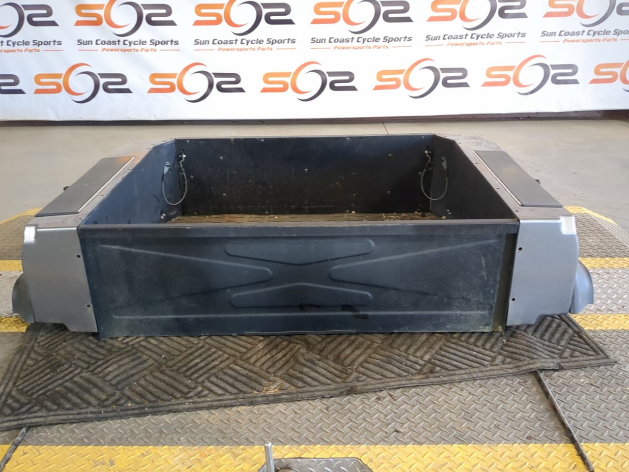 22-25 Aodes Odes Junglecross 800 Rear Cargo Bed Assembly - Sun