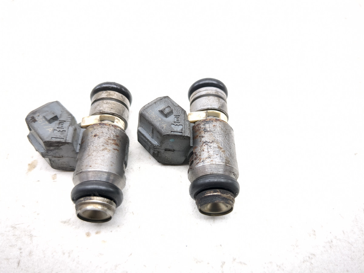 07-12 Harley Ultra Classic Electra FLHTCUSE3 Gas Fuel Injectors