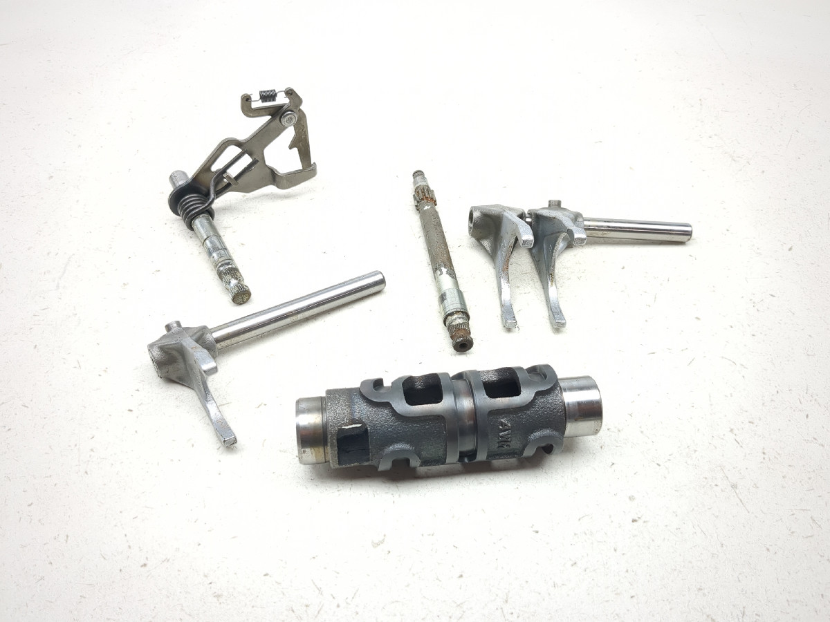 07 Yamaha Road Star Warrior XV1700 Transmission Shift Shifter
