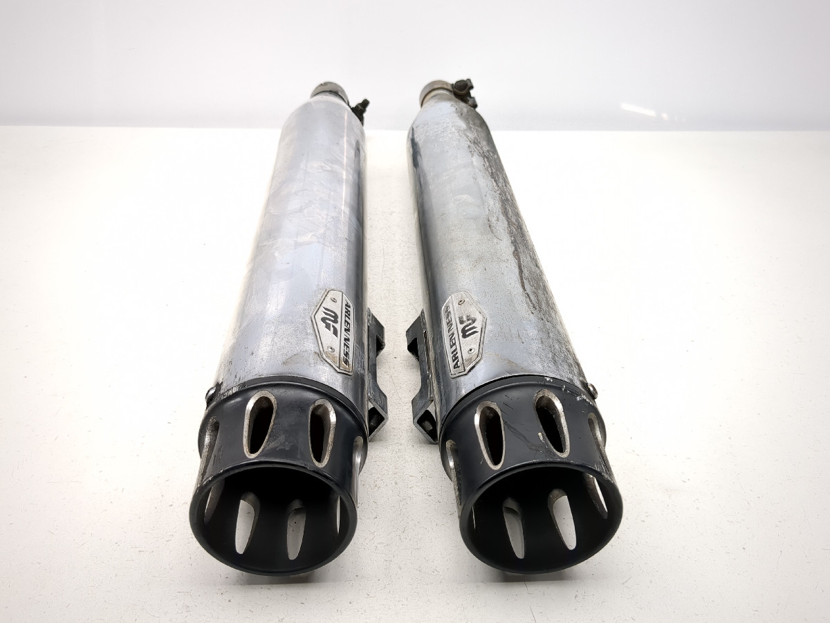 07-12 Harley Ultra Classic Electra FLHTCUSE3 ArlenNess MAGNAFLOW