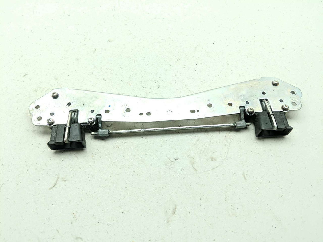 99-13 Yamaha Royal Star Venture XVZ1300 Trunk Lock Box Latch