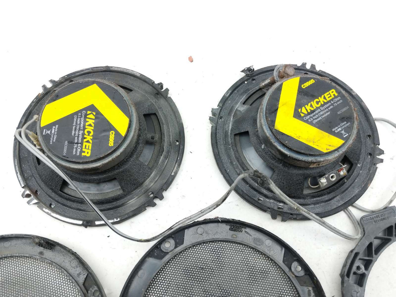 08-17 Yamaha Raider XV1900 CU Kicker Audio Speakers W/ Covers And