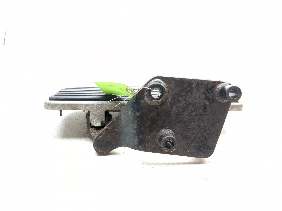 99-06 Kawasaki Vulcan 800 Drifter VN800E Front Left Floorboard