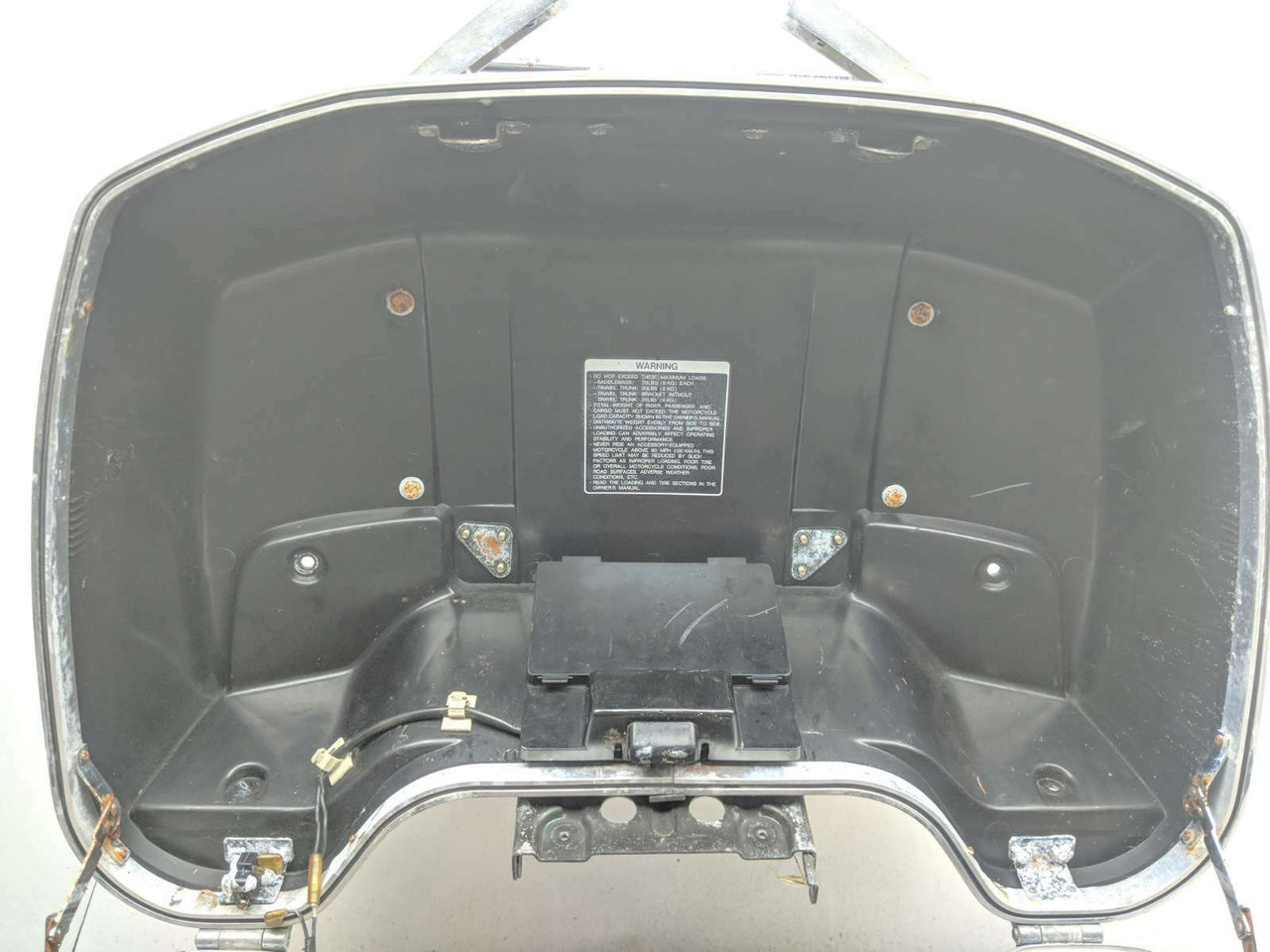 86-93 Yamaha Venture Royale XVZ1300 Rear Trunk Storage Top Box No