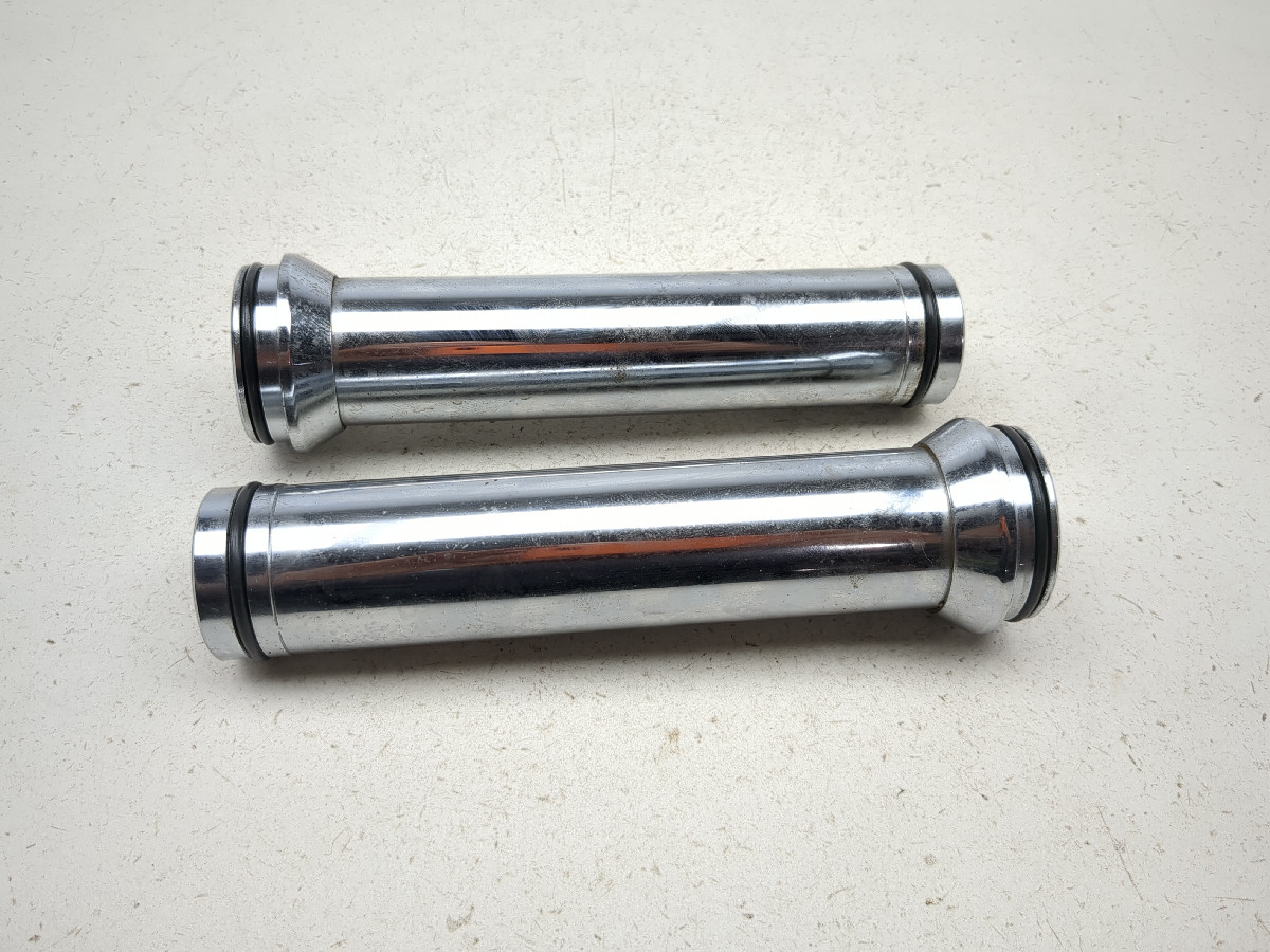 07 Yamaha Road Star Warrior XV1700 Camshaft Pushrod Housing Tubes