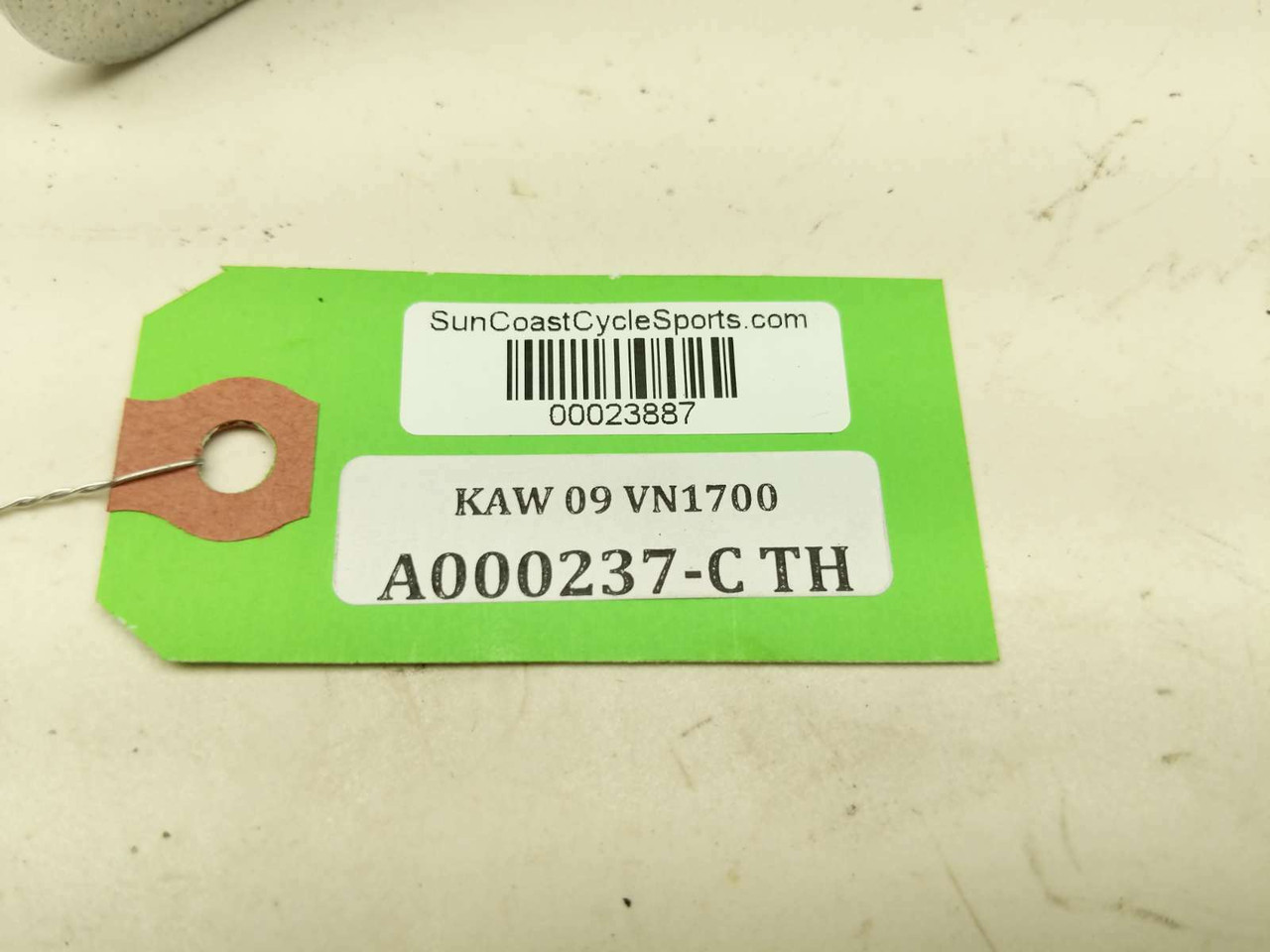 09 Kawasaki Vulcan 1700 Classic Anniversary Rear Passenger