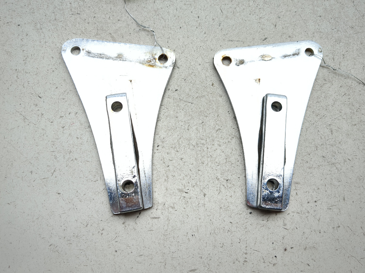 98-04 Kawasaki VN1500 Vulcan Nomad Rear Back Rest Sissy Bar Mount