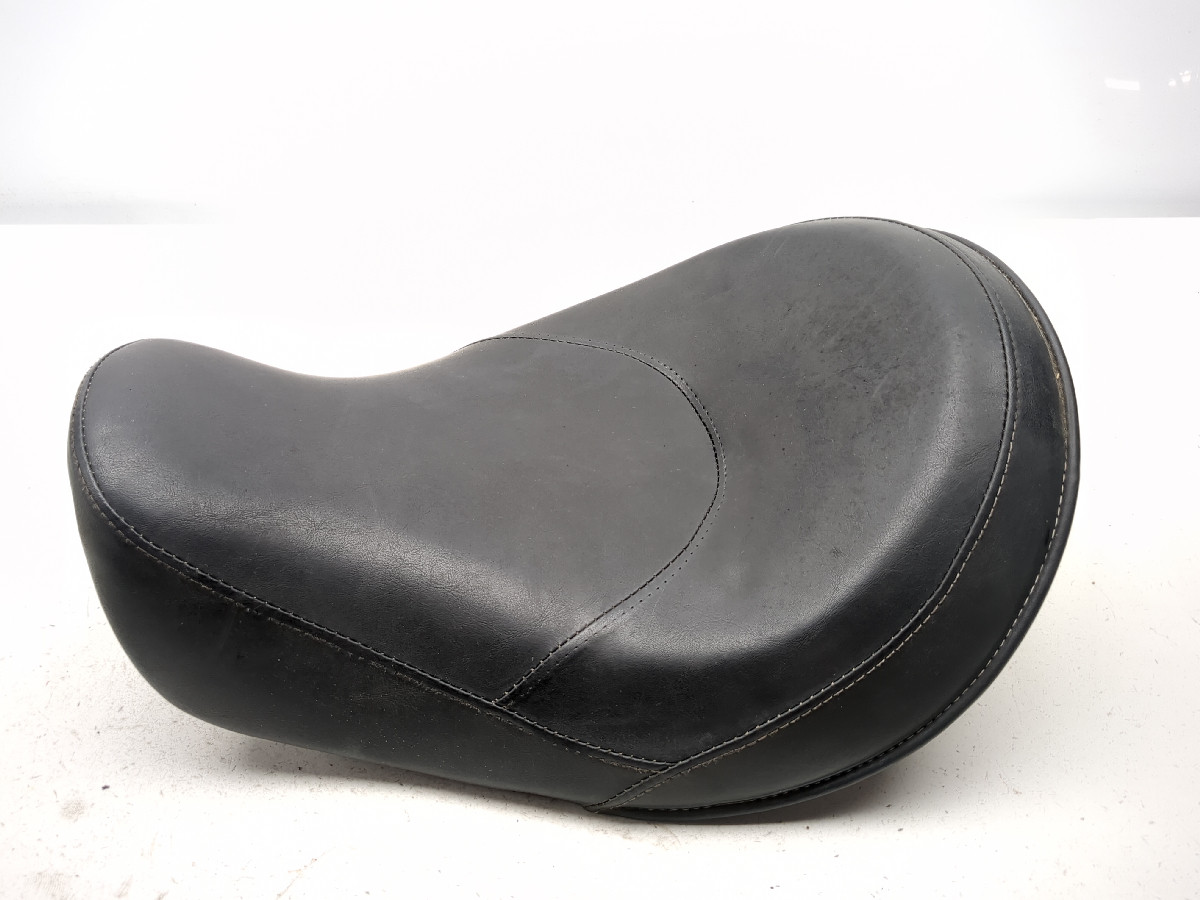 07-13 Harley FXDB Dyna Street Bob Front Driver Seat 9261-0067