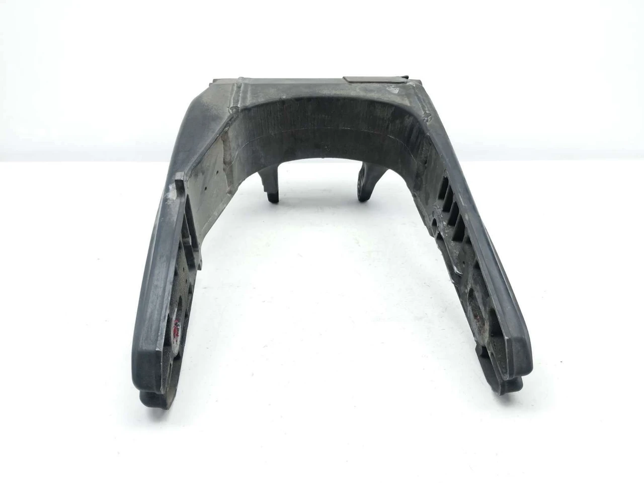08-17 Yamaha Raider XV1900 CU Rear Wheel Swing Arm Frame - Sun