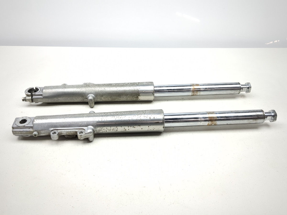 Harley-Davidson 純正　フロントホーク 00-06 Harley-Davidson FLHR Road King Front Forks Suspension Set