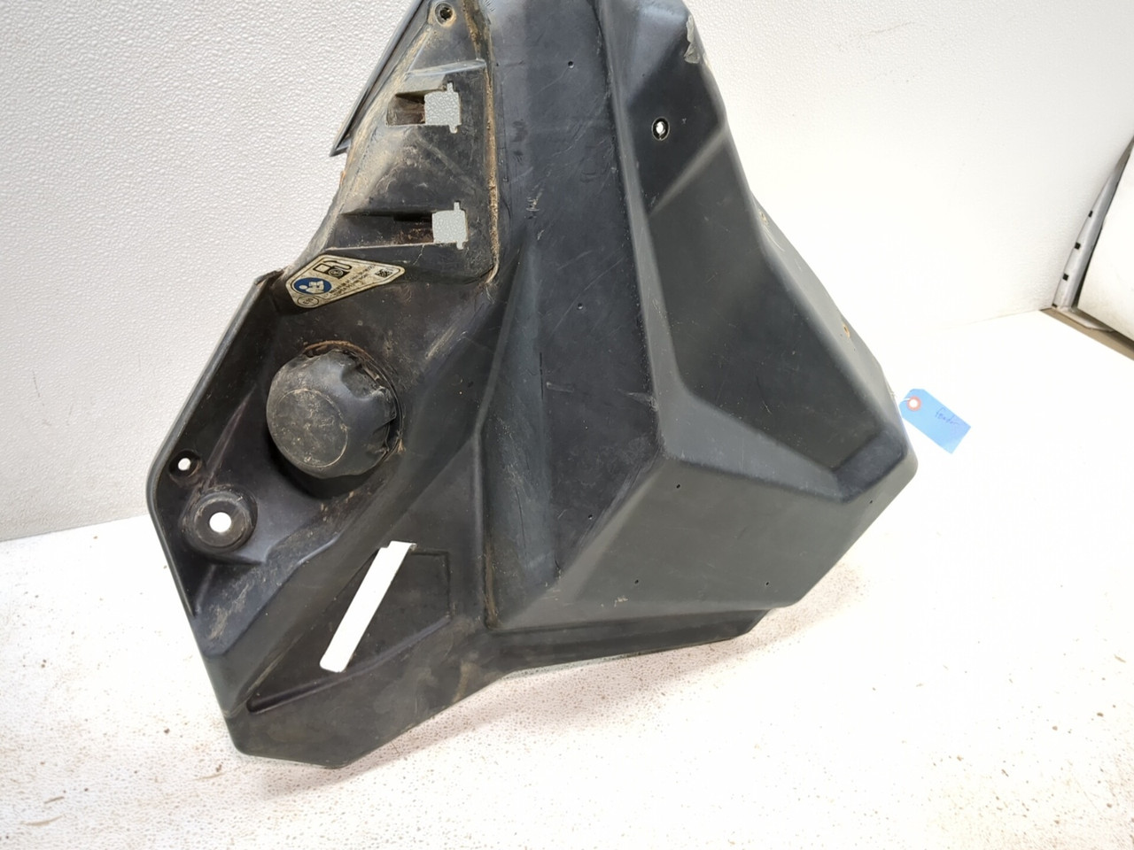 cana 17-25 Can Am Maverick X3 Turbo DS Front Right Lateral Gas Cap