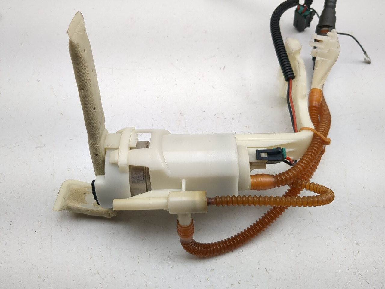 17-24 Harley FLHTCUTG Tri Glide Ultra Fuel Pump Sending Unit 75069