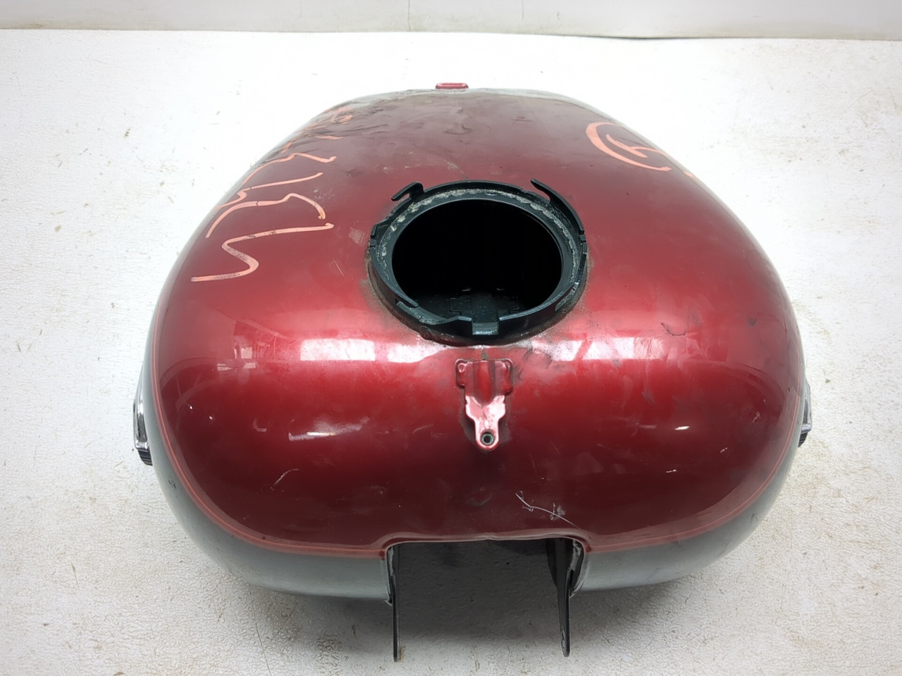 17-24 Harley-Davidson FLHTCUTG Tri Glide Ultra Fuel Tank 61356-08